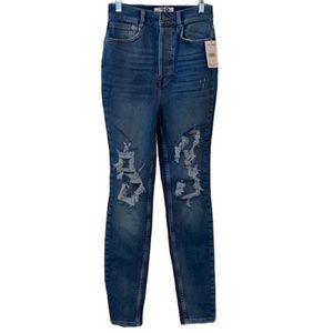 Free People High Waist Skinny Jeans NWT Distressed and Flawless BRAND NEW